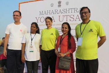 Nitin, Sandhya at Maharashtra Yoga Utsav with Kaivalyadham Team